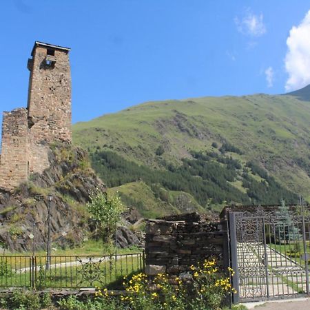 Warm House ξενώνας Kazbegi Εξωτερικό φωτογραφία