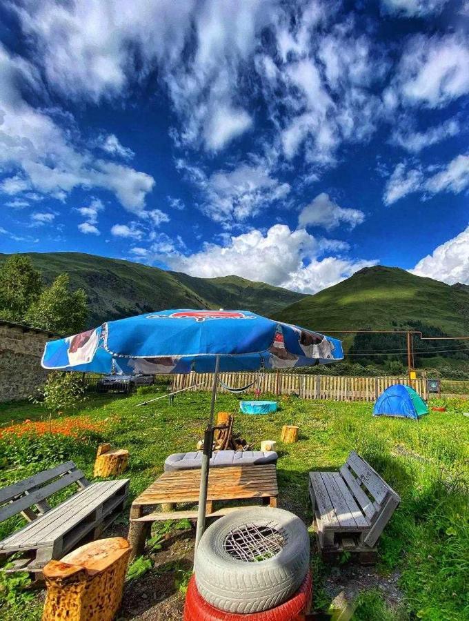 Warm House ξενώνας Kazbegi Εξωτερικό φωτογραφία